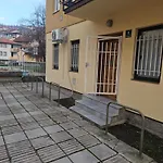 Bisic With Private Parking Apartman Sarajevo