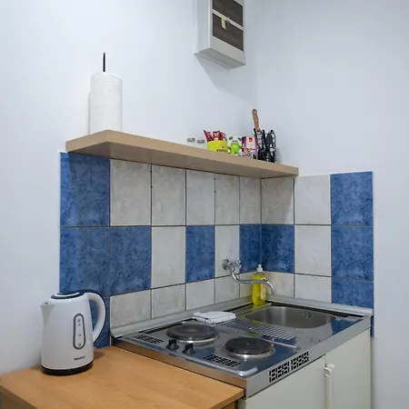 Bisic With Private Parking Apartamento *
