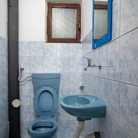 Bisic With Private Parking Apartman Szarajevó